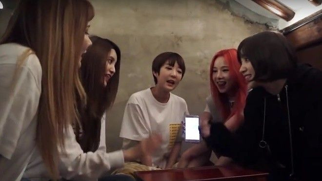 Tan chảy với hit mới phiên bản acoustic 'bàn nhậu' của ‘tập đoàn thù trai’ EXID Ảnh 2