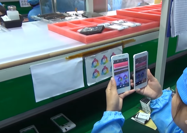 Đột nhập một xưởng sản xuất smartphone giá siêu rẻ tại Trung Quốc Ảnh 2