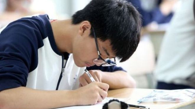 Gian lận thi cử, thí sinh Trung Quốc có thể bị phạt 7 năm tù giam Ảnh 2