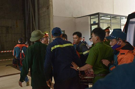 Phút giây xúc động đưa thi thể du khách người Anh xuống ga cáp treo về Sa Pa Ảnh 2