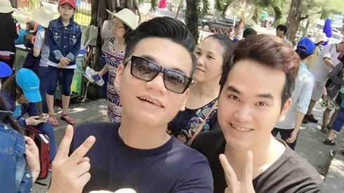 Không cần tìm đâu xa, cặp anh em tài hoa của showbiz Việt chính là Khắc Việt - Khắc Hưng Ảnh 2