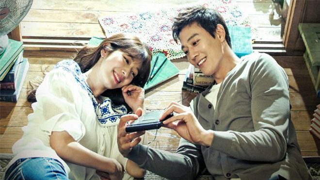 ‘Doctor’ tập 1: Park Shin Hye hóa ‘gái hư’ tiêu chuẩn, cùng Ji Soo cưỡi mô tô siêu ngầu Ảnh 2