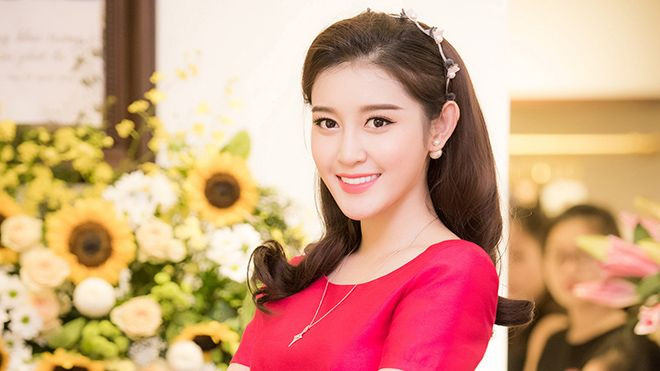 Chưa kịp 'hoàn hồn' sau sự cố 24 tiếng ở sân bay, Á hậu Huyền My vội vã đi sự kiện Ảnh 2