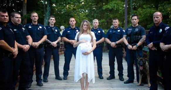 Lặng nhìn góa phụ mang thai tưởng niệm chồng cùng lực lượng cảnh sát Ảnh 2