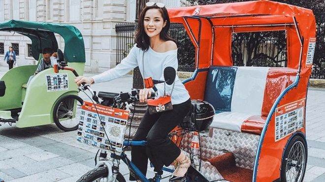 Bóc mác hàng hiệu hoa hậu Kỳ Duyên diện khi du hí trời tây Ảnh 2