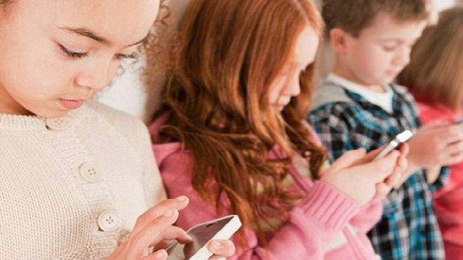 Trẻ em 'giỏi' chơi công nghệ hơn thực hành kỹ năng sống Ảnh 2