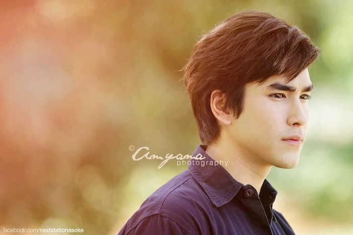 Nadech vốn được coi là có vẻ đẹp cực kỳ nam tính.