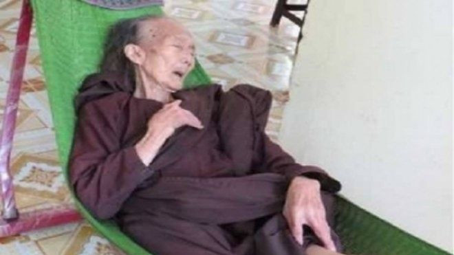 Ly kỳ bà lão trăm tuổi ở Bến Tre biết trước ngày giờ 'khuất núi' Ảnh 2