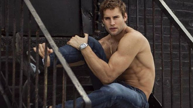 Chàng đầu bếp đẹp trai, body 6 múi khiến chị em mê mẩn Ảnh 2