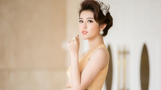 Á hậu Huyền My lần đầu tiết lộ danh tính đại gia đứng sau lưng Ảnh 2