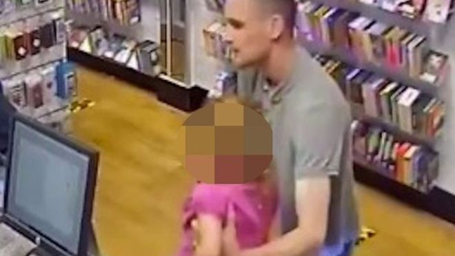 Ông bố hèn hạ: Lợi dụng con gái nhỏ để ăn cắp điện thoại Ảnh 2