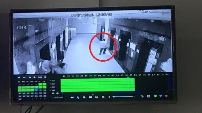 Cướp xịt hơi cay, giật điện thoại ở thang máy chung cư Ảnh 2