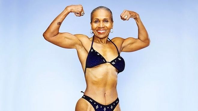 Cụ bà 'thể hình' tuổi 80 truyền cảm hứng rèn luyện cho giới trẻ Ảnh 2