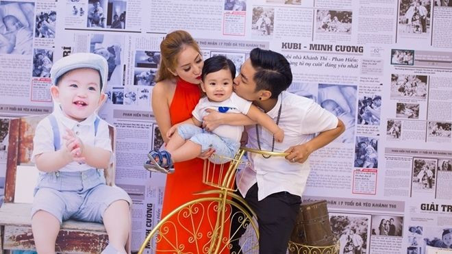 Khánh Thi - Phan Hiển hạnh phúc tổ chức sinh nhật tròn 1 tuổi cho con trai Ảnh 2