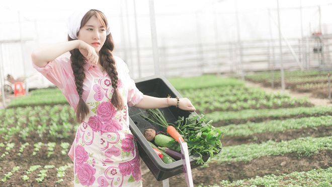 Cận cảnh vẻ đẹp của hot girl 9X kinh doanh rau sạch với dự án tiền tỉ Ảnh 2