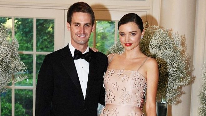 Miranda Kerr xác nhận vừa đính hôn với tỷ phú Snapchat Ảnh 2