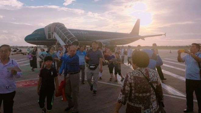 Vietnam Airlines được tôn vinh trên báo Hàn vì hết lòng cứu giúp một bệnh nhân nguy kịch Ảnh 2