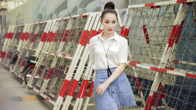 Rũ bỏ hình tượng áo dài đài các, Cao Công Nghĩa lột xác với streetstyle lạ mắt Ảnh 2