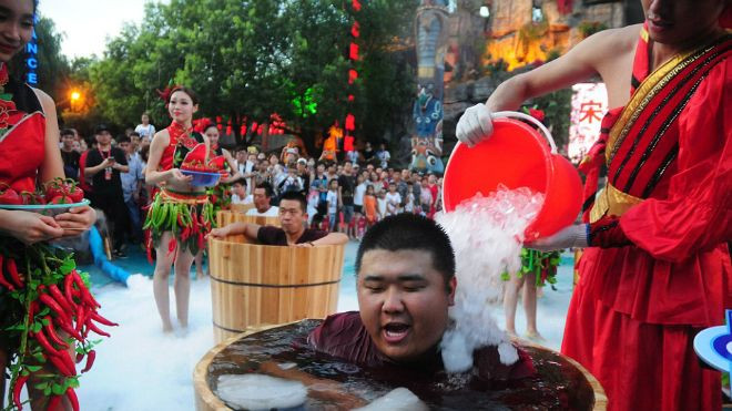 'Lạnh gáy' với cuộc thi ăn ớt quái đản nhất hành tinh Ảnh 2