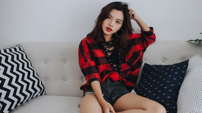 25/7: Tú Hảo đẹp ngây dại với áo đan dây siêu sexy Ảnh 2