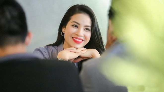 Phạm Hương: 'Tất cả chỉ đang ở nửa chặng đường, chặng sau còn to hơn nữa' Ảnh 2