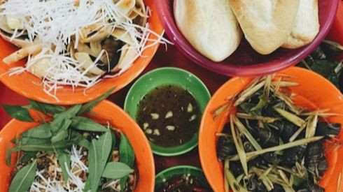 Đến phố cổ Hà Nội, không thể không ăn 5 hàng ốc sau Ảnh 2