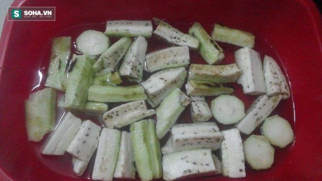 Gọt bỏ vỏ cà tím vô tình bỏ đi "bảo bối" ngừa ung thư (Ảnh minh họa)