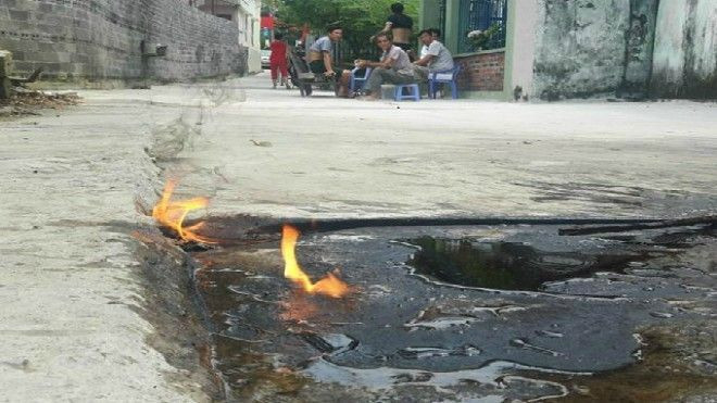 Quảng Ninh: Hàng loạt giếng nước hóa đen vì bị ô nhiễm dầu Ảnh 2