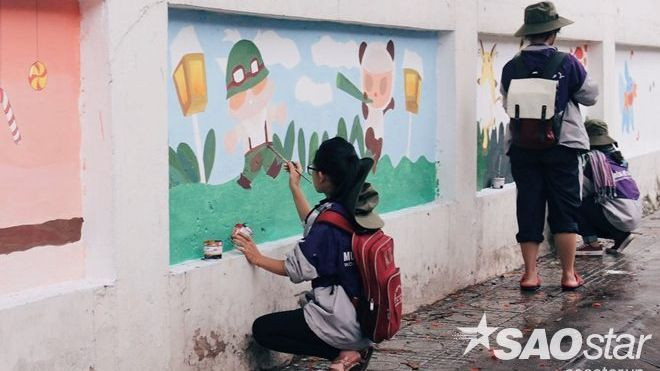 Sinh viên Đại học Kiến Trúc 'nhuộm màu' cho đường phố Sài Gòn vào hè Ảnh 2