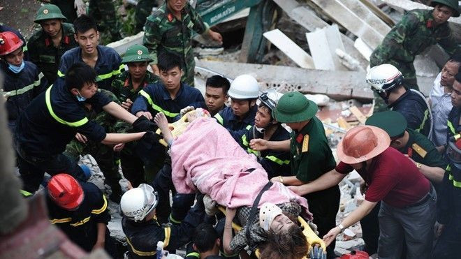 Sập nhà 4 tầng ở Hà Nội: 'Tôi chỉ biết lao ra ngoài thoát thân' Ảnh 2