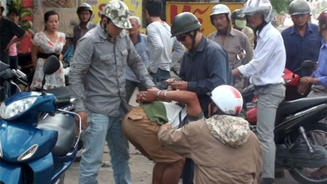 Gò Vấp: Chứng kiến dàn cảnh cướp hội đồng, nam thanh niên một mình cứu cô gái lạ Ảnh 2