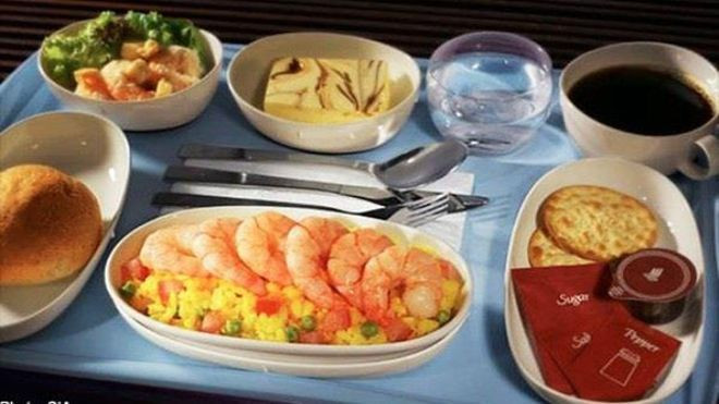 Bạn nghĩ đồ ăn trên máy bay cực kì dở, và đây là sự thật! Ảnh 2