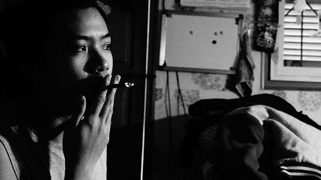 Chiêm nghiệm bộ ảnh độc đáo về 'nỗi buồn tuổi trẻ' Ảnh 2