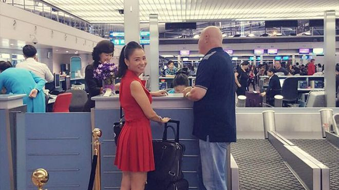 Thu Minh khoe ảnh tiễn chồng đi công tác, xóa nghi án bị cấm xuất ngoại Ảnh 2