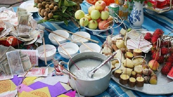 Cúng cô hồn: Chọn giờ cúng không đúng dễ gặp điều 'xui'? Ảnh 2