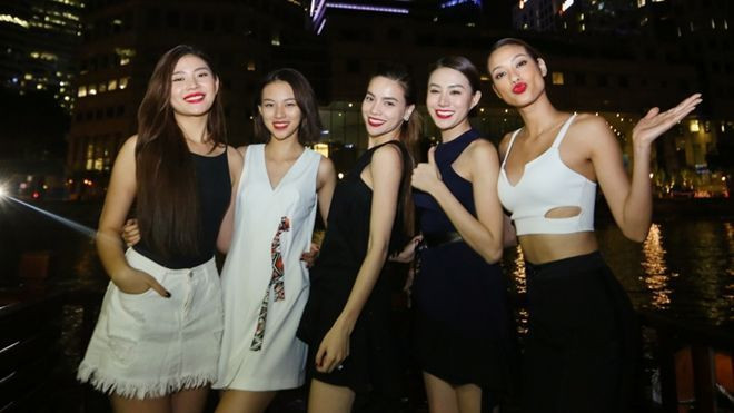 Hồ Ngọc Hà cùng học trò The Face tất bật tham gia các hoạt động tại Singapore Ảnh 2