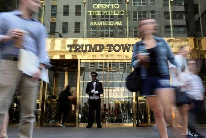 Tòa nhà Trump Tower ở Đại lộ 5 (quận Manhattan, New York). Ảnh: Reuters.