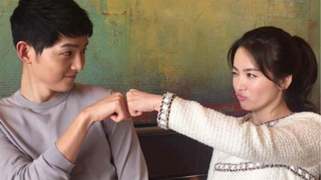 Fan ‘sục sôi’ khi Song Hye Kyo gửi xe đồ ăn cổ vũ tinh thần Song Joong Ki Ảnh 2