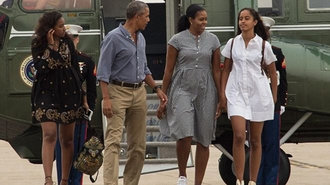 Ông Obama lạnh lùng với con gái lớn sau vụ hút cần sa, nhảy sexy Ảnh 2