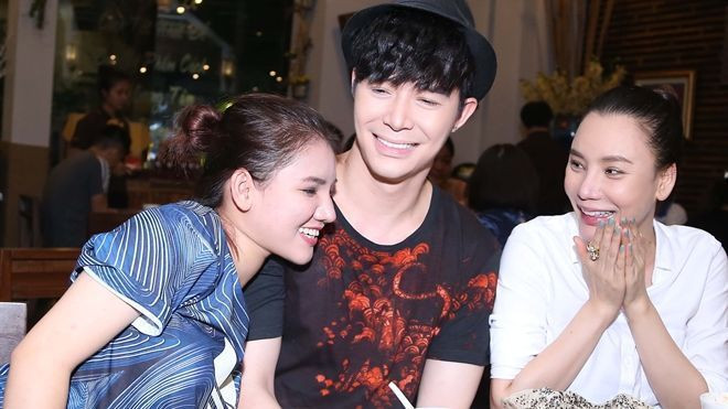Giữa tâm bão đăng quang, Hồ Quỳnh Hương cùng Nathan Lee đưa Minh Như đi ăn chay Ảnh 2