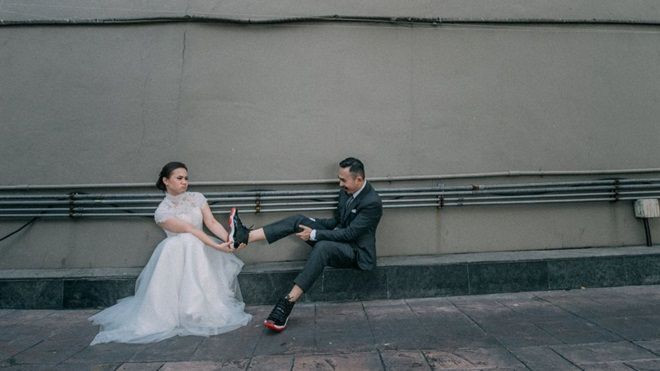 Đi sneaker và chụp hình cưới, tại sao không? Ảnh 2