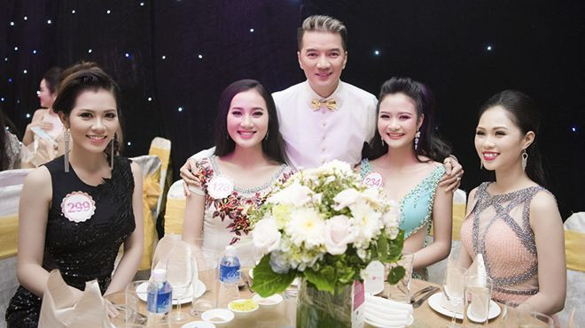 Đàm Vĩnh Hưng 'giật mình' trước nhan sắc thí sinh Hoa hậu Việt Nam 2016 Ảnh 2