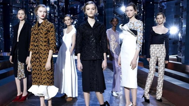 See now, buy now - Cuộc đua mới trong ngành thời trang Ảnh 2