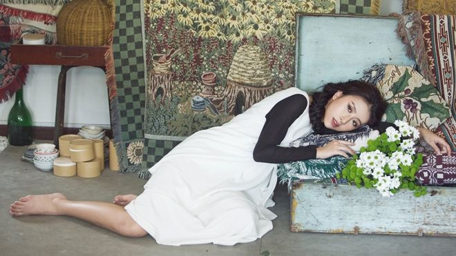 Quỳnh Anh Shyn khoe nét xuân trong loạt váy áo gợi cảm Ảnh 2