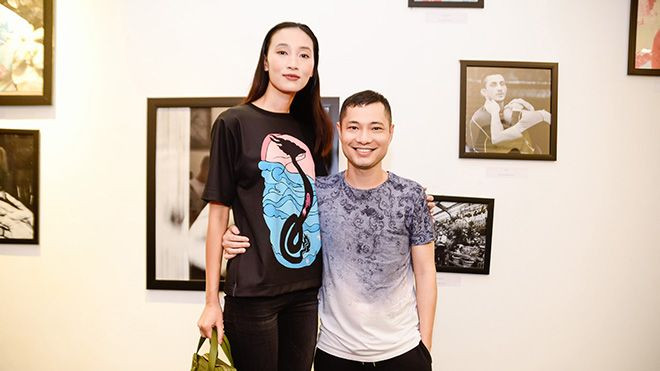 Giới mộ điệu nô nức tham dự triển lãm độc đáo của Trang Khiếu Ảnh 2