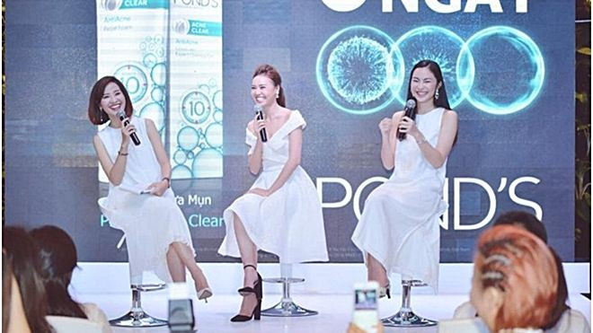 'Cám' Ninh Dương Lan Ngọc cùng Helly Tống khoe sắc trong dạ tiệc làm đẹp Ảnh 2