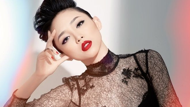 Chẳng cần ‘vũ điệu cồng chiêng’, Tóc Tiên vẫn hạ gục fan vì những khoảnh khắc này! Ảnh 2