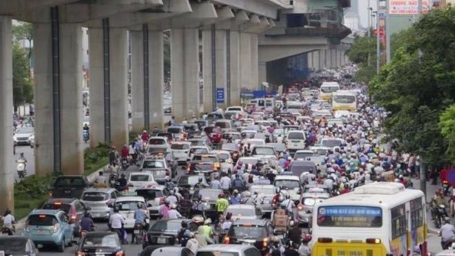 Dòng người đổ về quê nghỉ lễ 2/9, Hà Nội tắc mọi ngả đường Ảnh 2