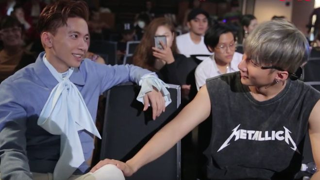 Cặp đôi mỹ nam Sơn Tùng và S.T ngọt ngào bên nhau tại Chung kết The Face Ảnh 2