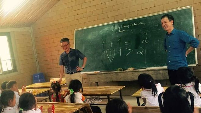 1+1>2 và điều kỳ diệu mà GS Ngô Bảo Châu cùng 'Cơm có thịt' tạo ra ở Lũng Luông Ảnh 2